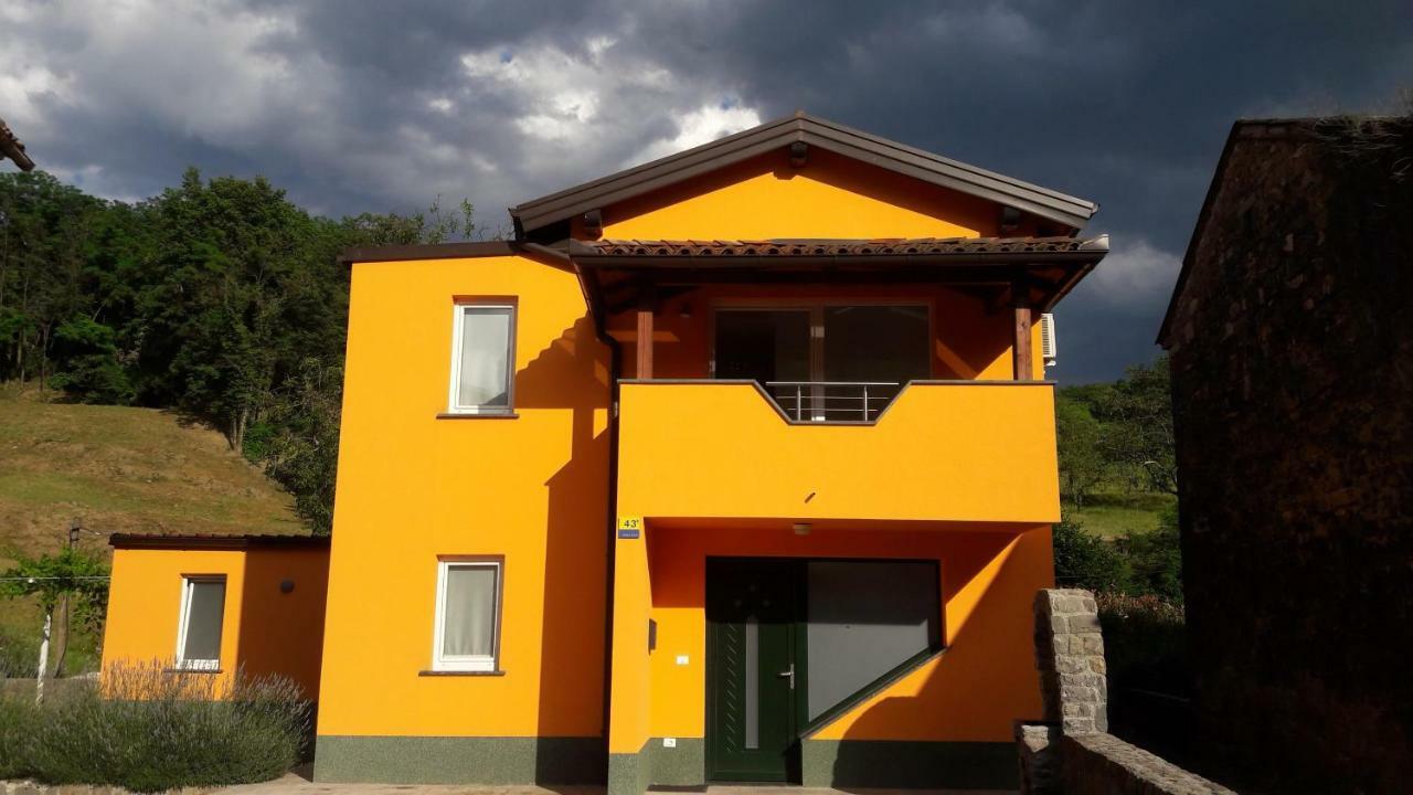 Pocitniska Hisa Guest House Dobravlje Екстериор снимка