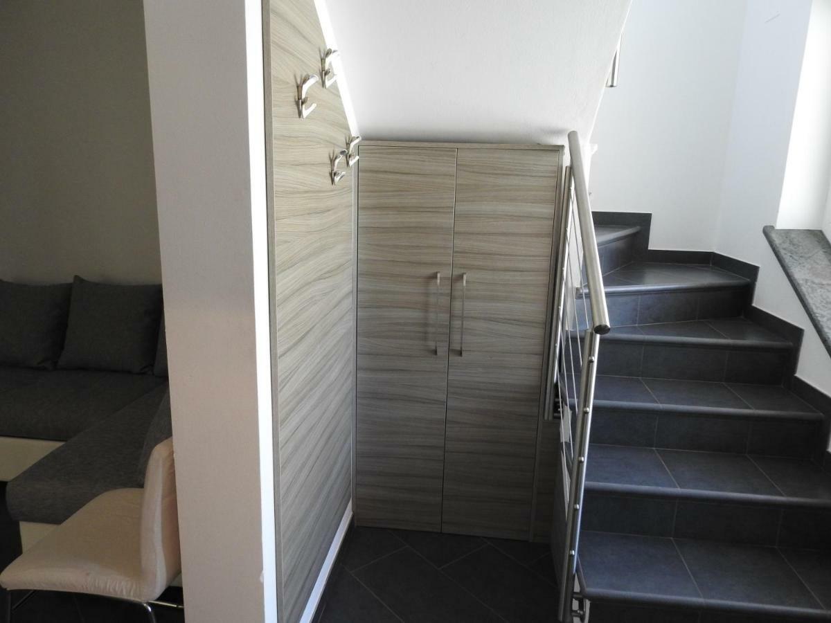 Pocitniska Hisa Guest House Dobravlje Екстериор снимка